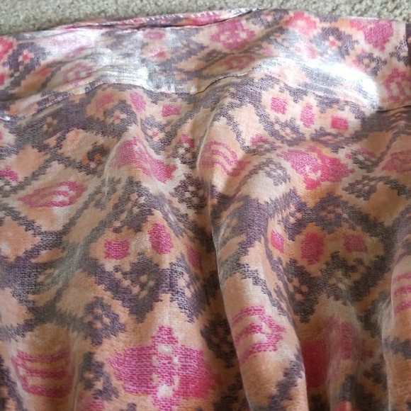 Sold!!!Beautiful print Ruby Rd. petite. - Picture 8 of 8